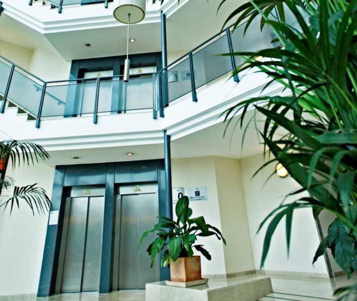 Apartamentos Vertice Sevilla Aljarafe Bormujos Exterior foto