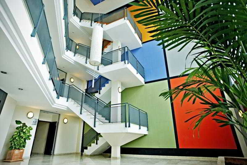 Apartamentos Vertice Sevilla Aljarafe Bormujos Exterior foto