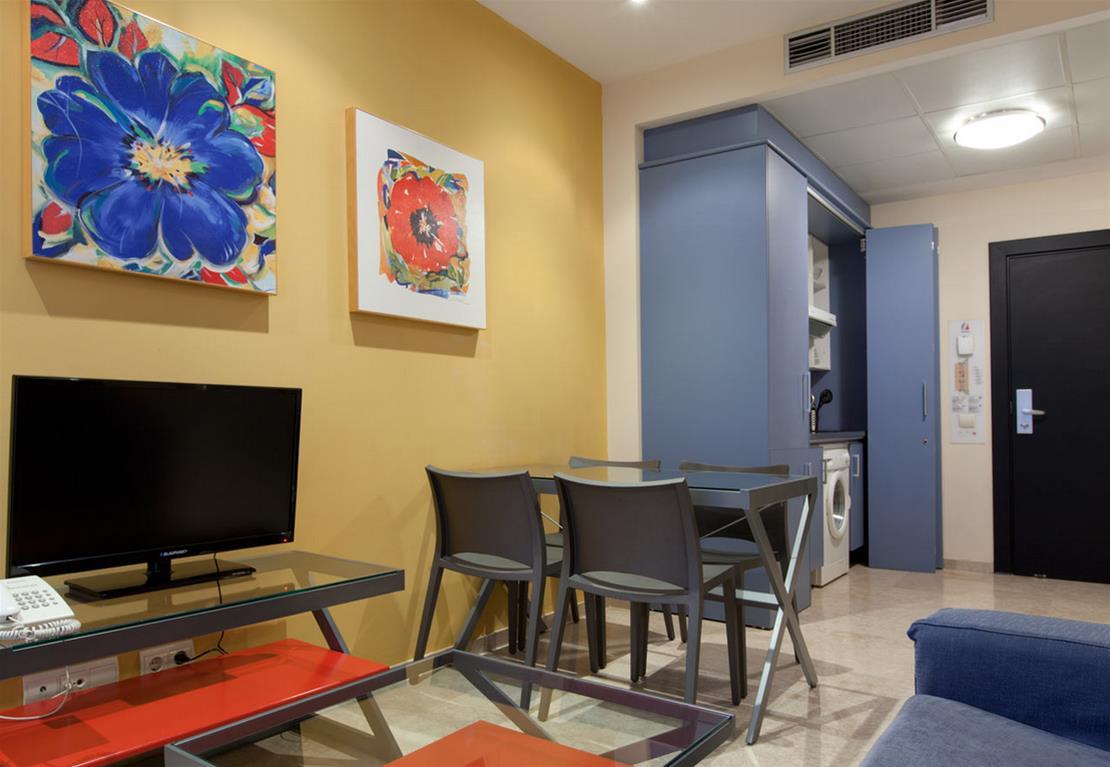 Apartamentos Vertice Sevilla Aljarafe Bormujos Exterior foto